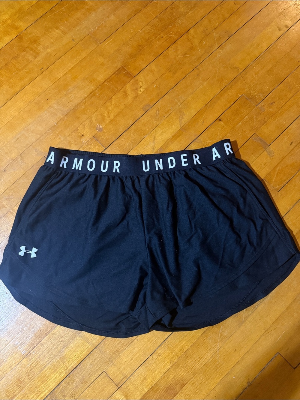 Under Armour Black Women's Athletic Shorts with Branded Elastic Waistband